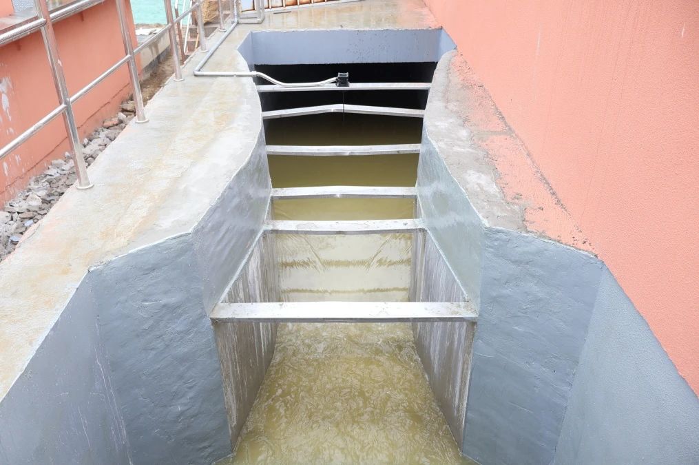 姜堰城區污水處理廠提標、擴建改造工程項目南區達標出水.jpg